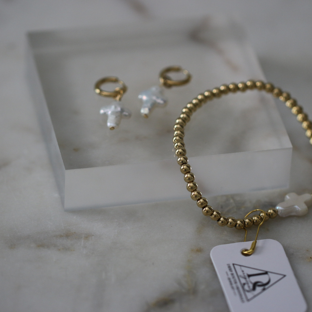 Pearl Promise Cross Bracelet - Stainless Steel & Pearl