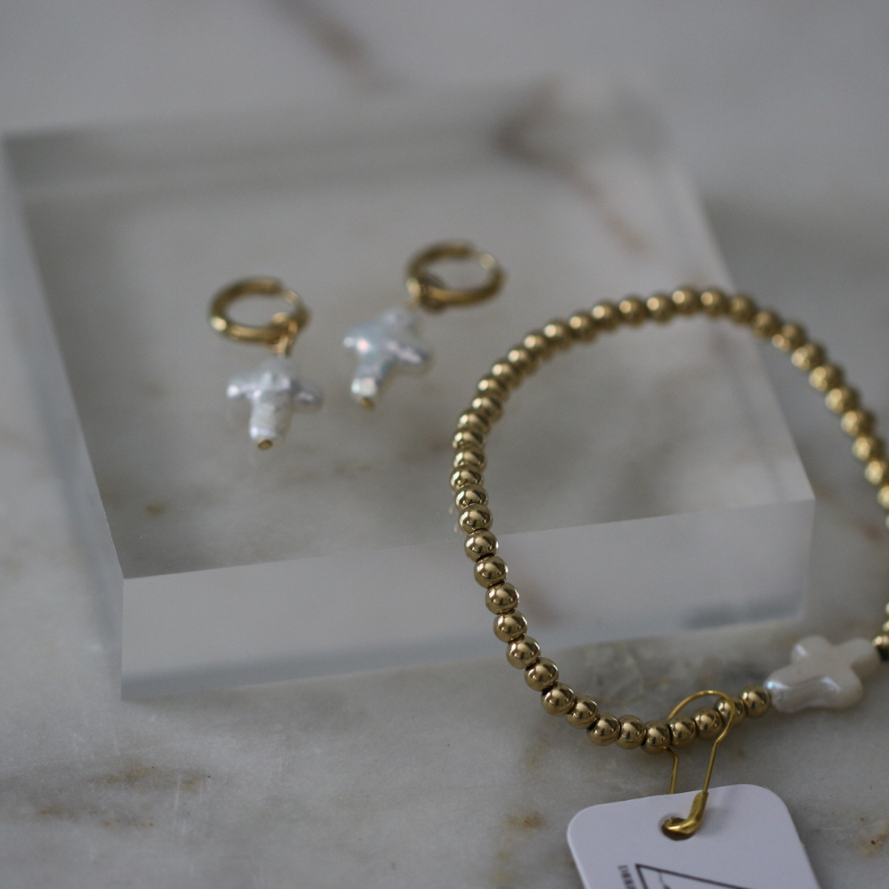 Pearl Promise Cross Bracelet - Stainless Steel & Pearl