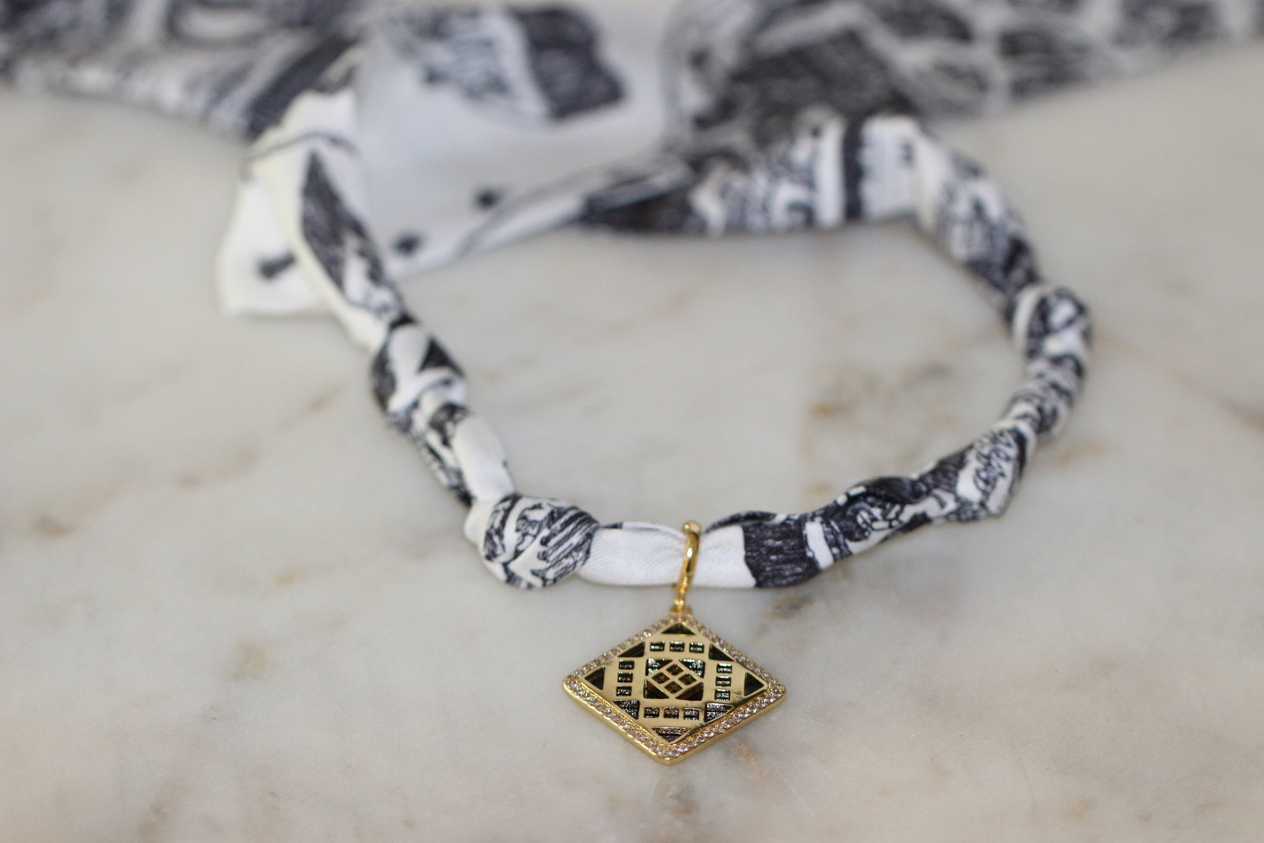 Metropolitan Luxe Scarf Necklace