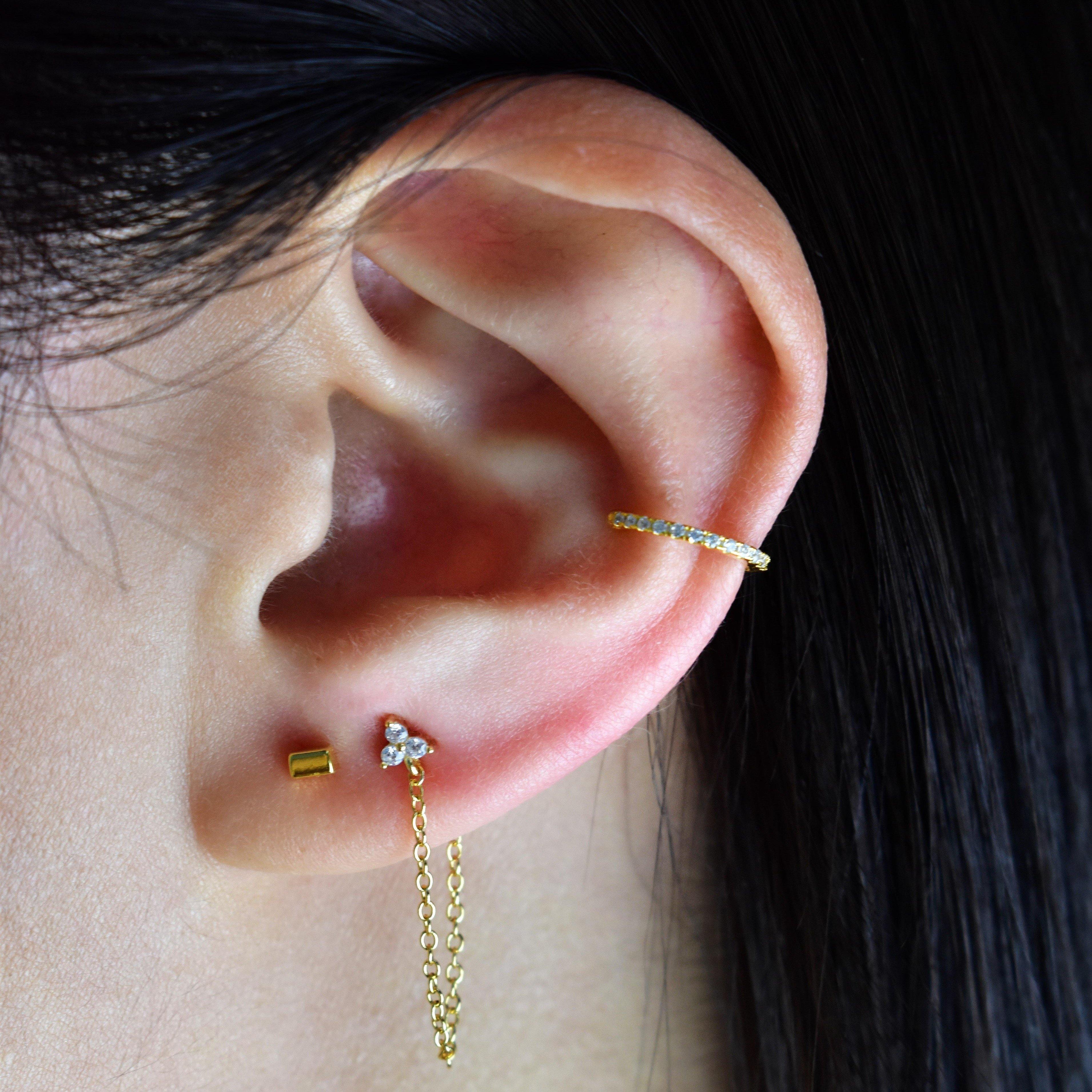 ROSIE DAINTY GOLD FLOWER CHAIN EARRING