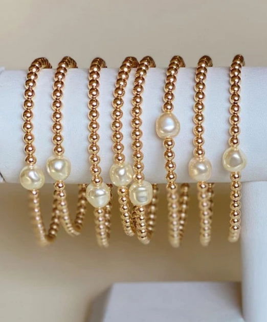 Single Pearl & Gold Beaded Stretch Bracelet - Deep South Originals