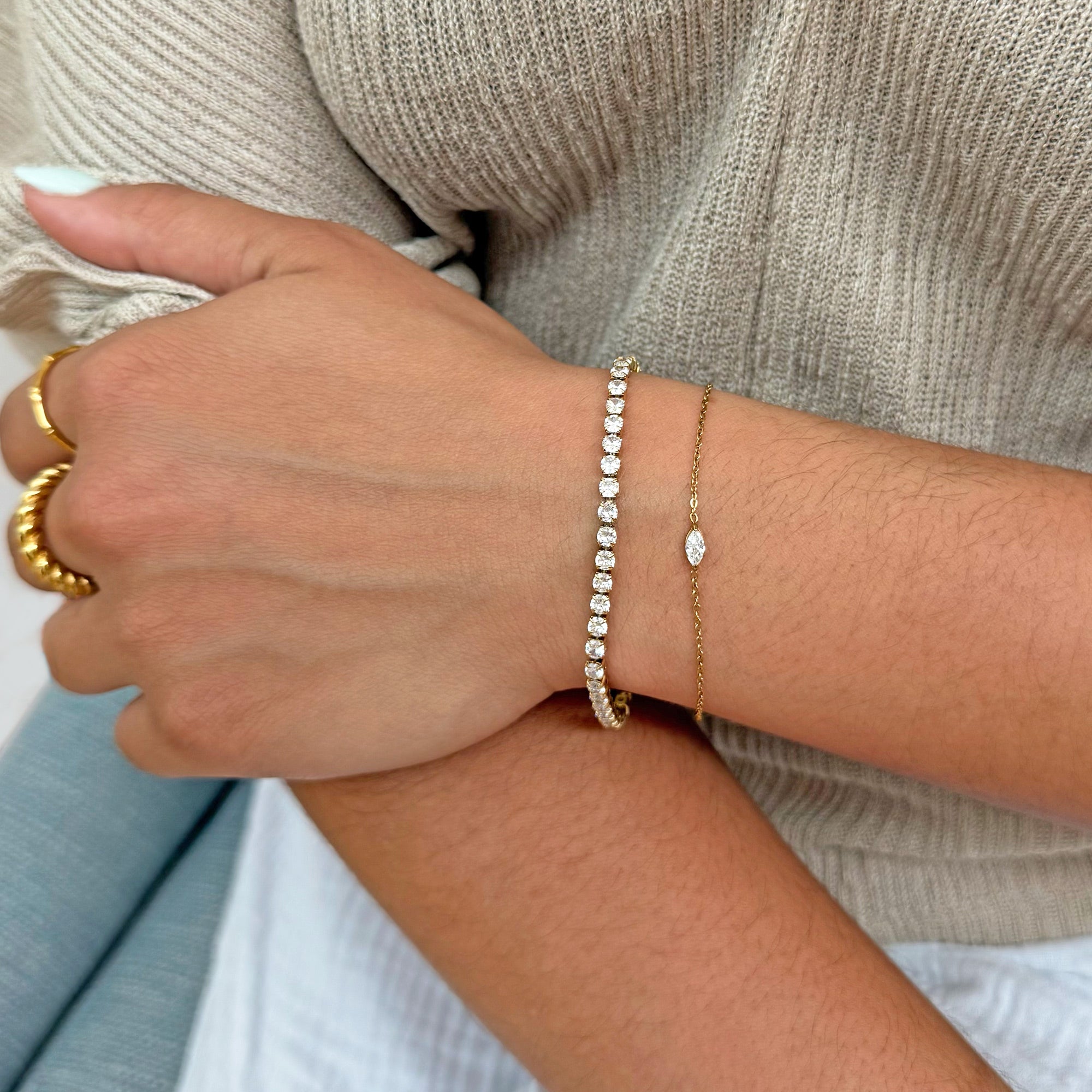 PHOEBE DAINTY GOLD MARQUISE PENDANT BRACELET