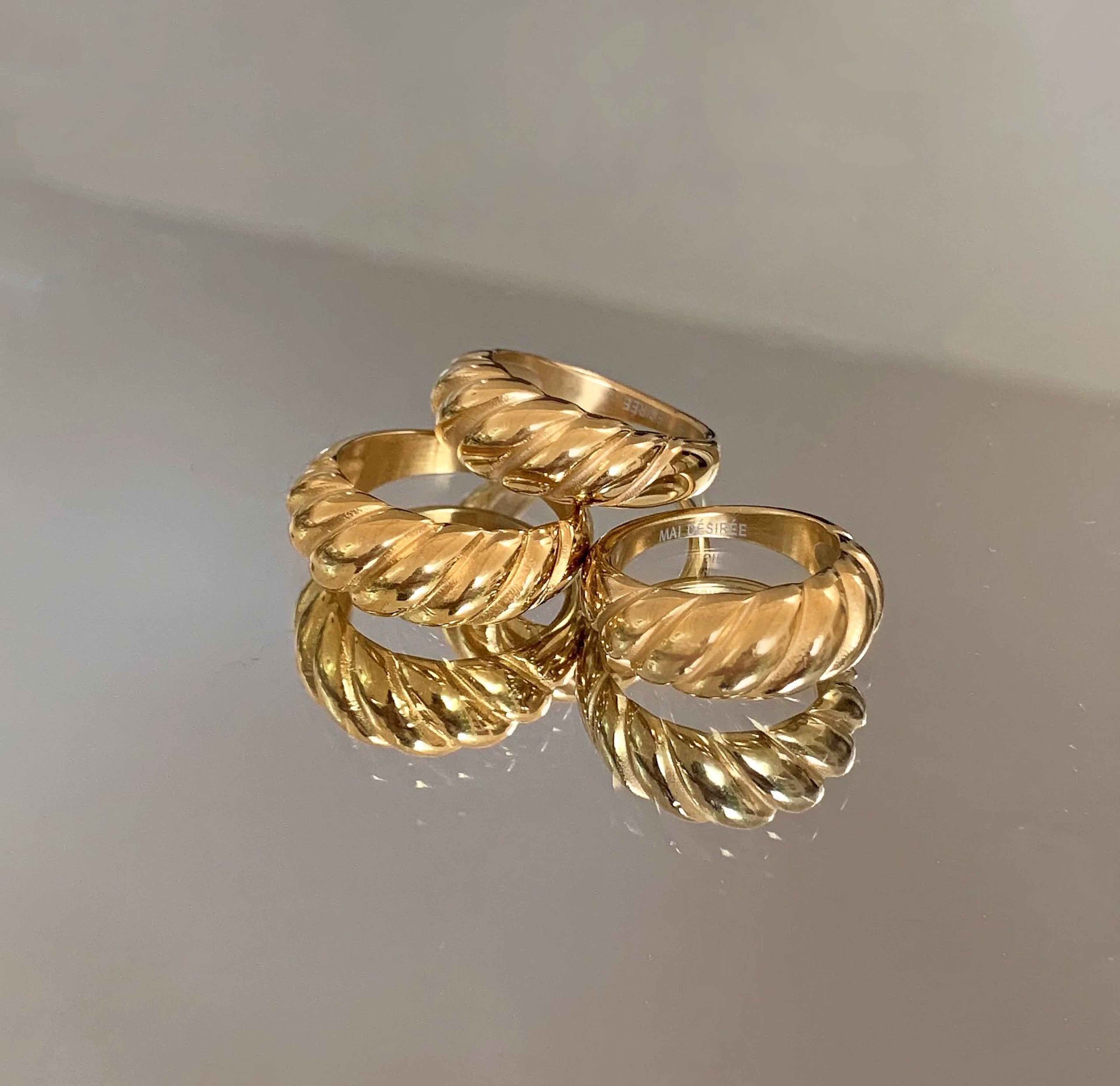 MARGAUX GOLD CROISSANT RING