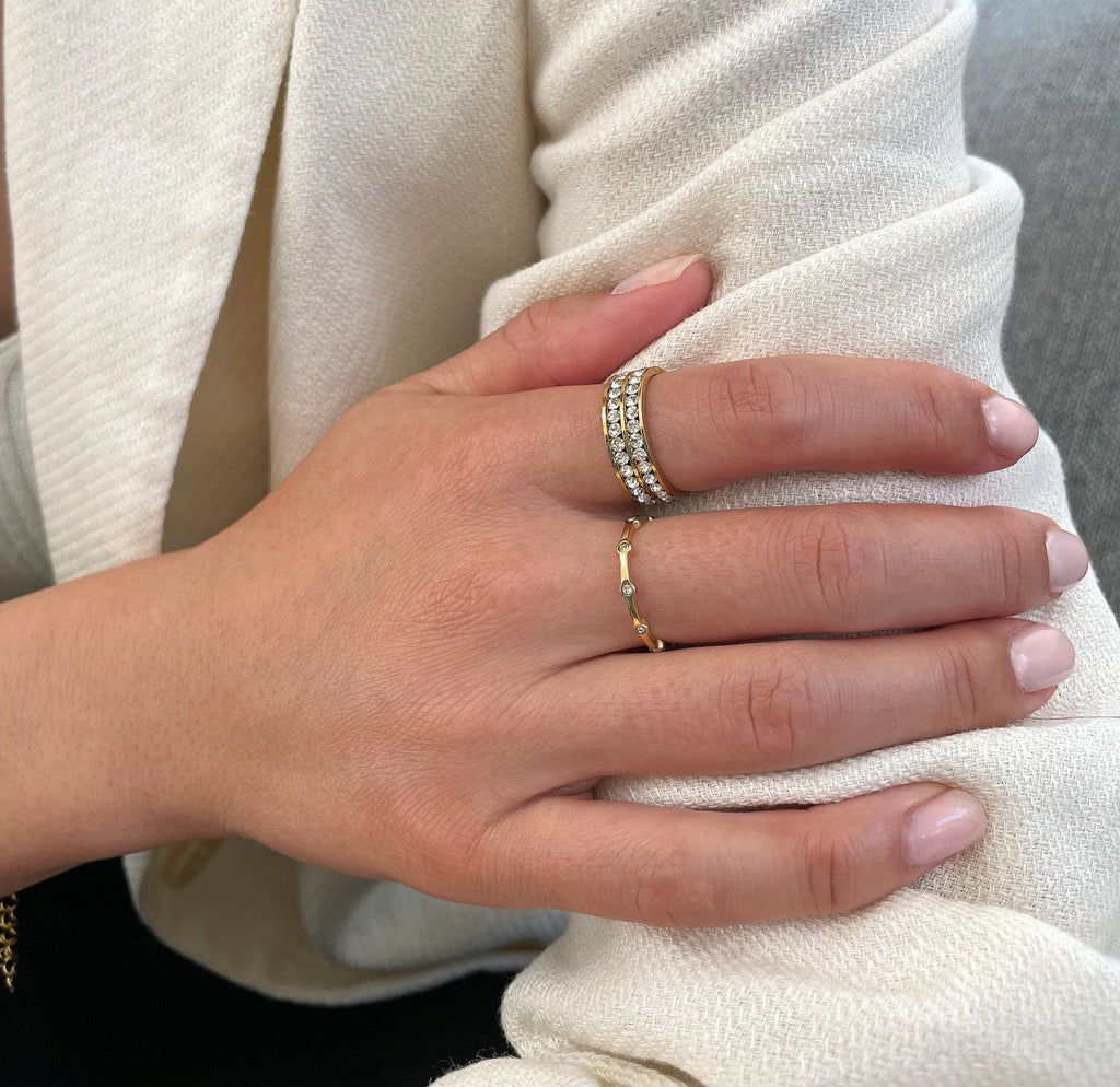 CAPUCINE GOLD DOUBLE ETERNITY RING