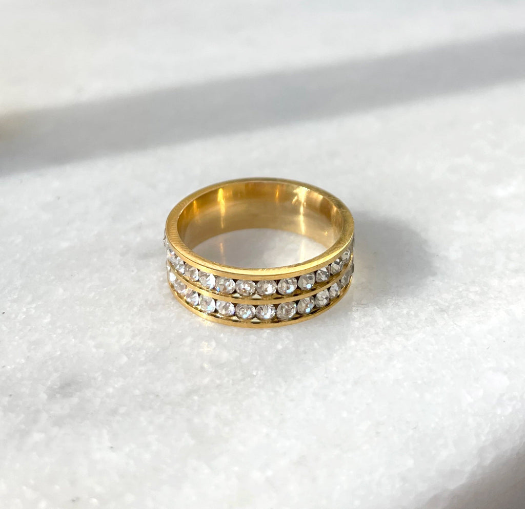 CAPUCINE GOLD DOUBLE ETERNITY RING