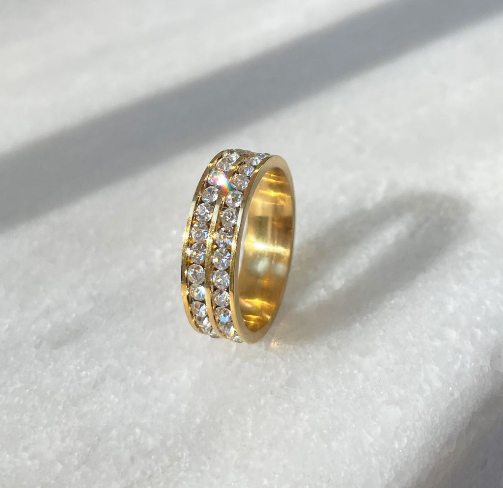 CAPUCINE GOLD DOUBLE ETERNITY RING
