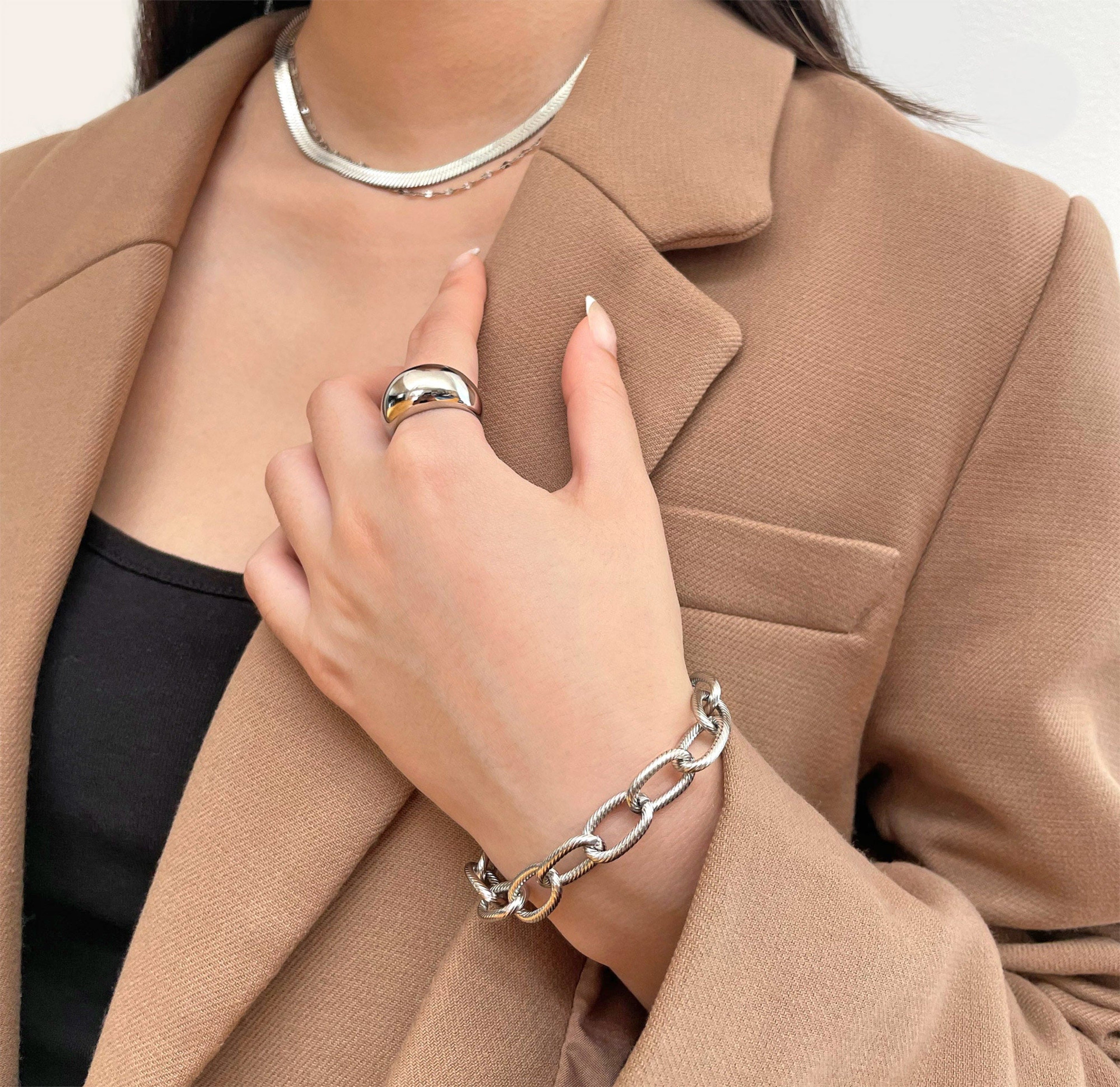 CARLY SILVER TEXTURE LINK CHAIN BRACELET