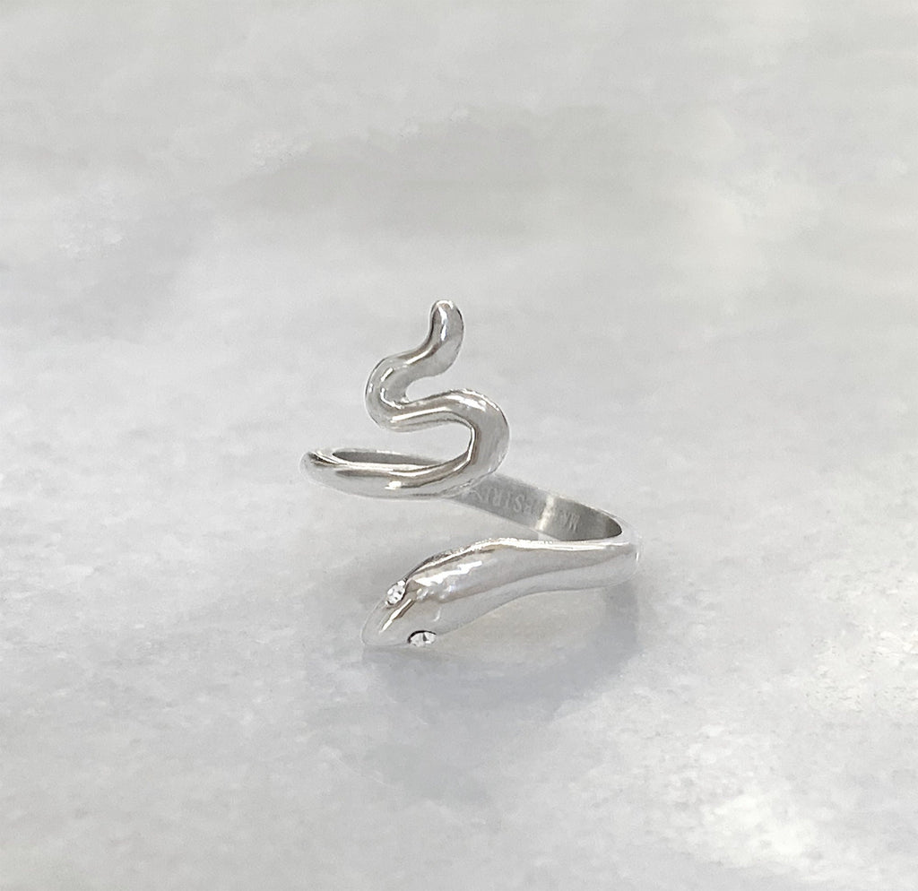 SOLANGE SILVER SNAKE RING