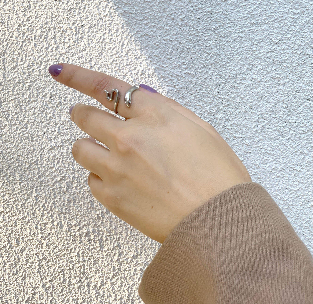 SOLANGE SILVER SNAKE RING